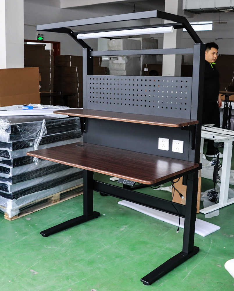 高さ調節可能なフロアスタンディングワークテーブル、ヘビーデュ - Woodworking Bench のレビューと価格