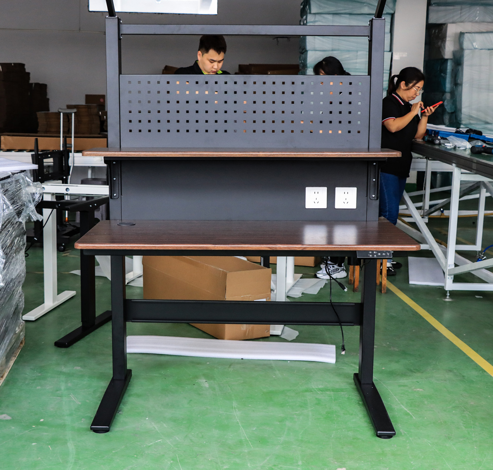 高さ調節可能なフロアスタンディングワークテーブル、ヘビーデュ - Woodworking Bench のレビューと価格